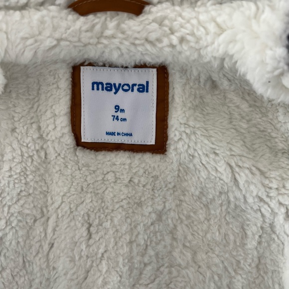 Like new condition sz 9M infant jacket - Picture 4 of 4